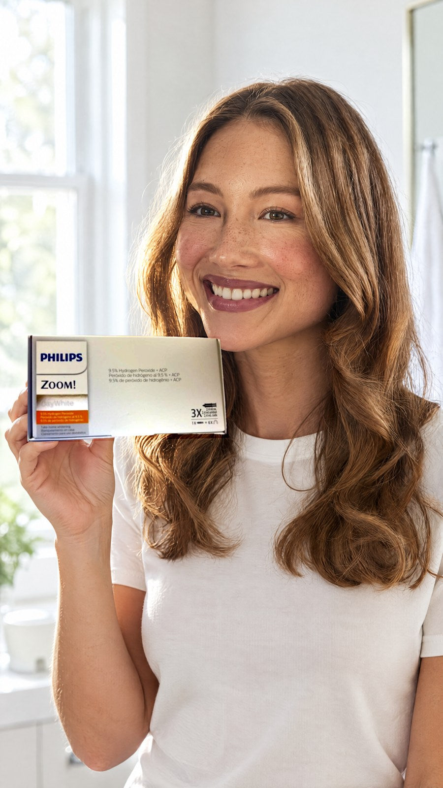 Philips Zoom Whitening DayWhite 9.5% hydrogen peroxide 3 Syringes — close-up with model