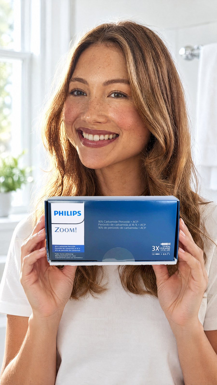 Philips Zoom NiteWhite 16% Teeth Whitening Kit Gel 3 syringes — close-up with model