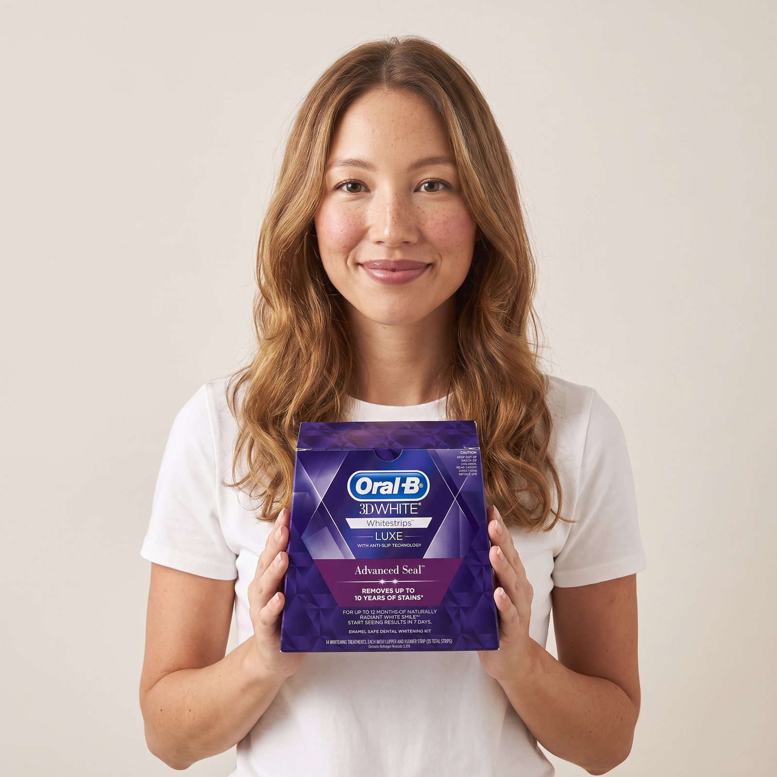 Oral-B Luxe Advanced Seal box in hand