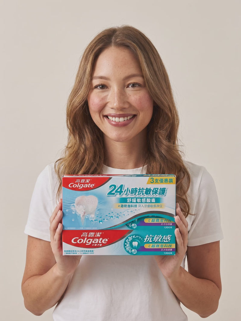 Colgate Sensifoam 3-pack in hand